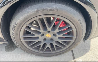 2016 Porsche Cayenne GTS - miniatura 32
