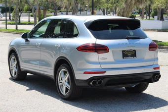 2016 Porsche Cayenne S E-Hybrid – miniatura 4