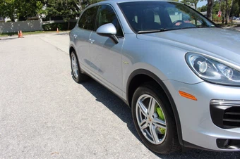 2016 Porsche Cayenne S E-Hybrid – miniatura 8