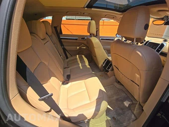 2016 Porsche Cayenne S E-Hybrid – miniatura 16
