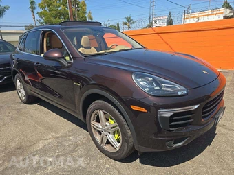 2016 Porsche Cayenne S E-Hybrid – miniatura 4