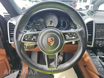 2016 Porsche Cayenne S E-Hybrid - miniatura 10