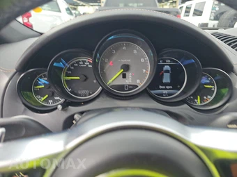 2016 Porsche Cayenne S E-Hybrid - miniatura 12