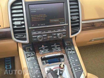 2016 Porsche Cayenne S – miniatura 10