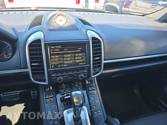 2016 Porsche Cayenne S – miniatura 11