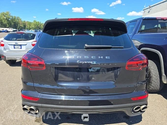 2016 Porsche Cayenne S – miniatura 5