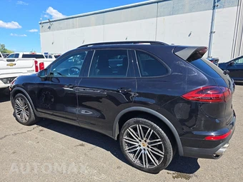 2016 Porsche Cayenne S – miniatura 6