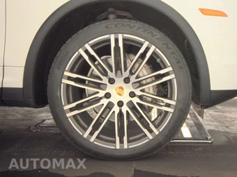 2016 Porsche Cayenne S – miniatura 10