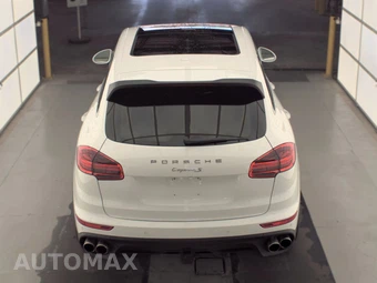 2016 Porsche Cayenne S – miniatura 6