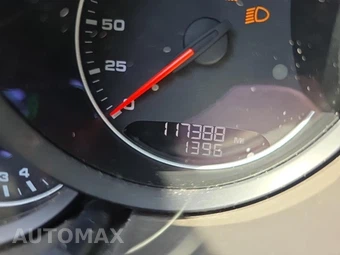 2016 Porsche Cayenne – miniatura 15