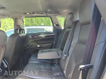2016 Porsche Cayenne – miniatura 16