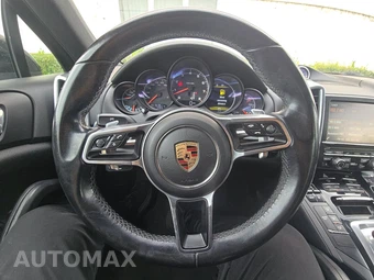 2016 Porsche Cayenne – miniatura 10