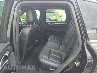 2016 Porsche Cayenne – miniatura 13