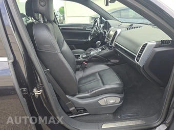2016 Porsche Cayenne – miniatura 8