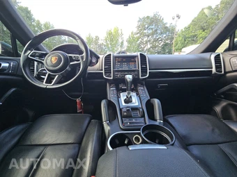 2016 Porsche Cayenne – miniatura 11