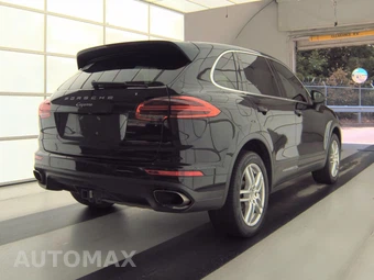 2016 Porsche Cayenne – miniatura 4