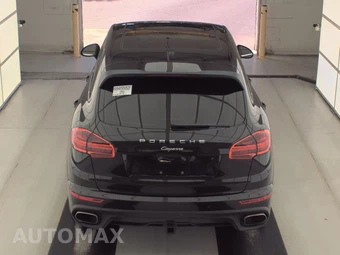 2016 Porsche Cayenne – miniatura 5