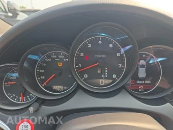 2016 Porsche Cayenne – miniatura 15