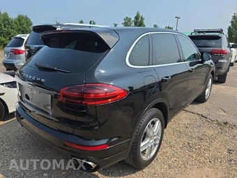 2016 Porsche Cayenne – miniatura 4