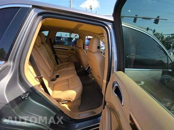 2016 Porsche Cayenne – miniatura 16