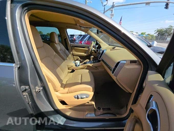 2016 Porsche Cayenne – miniatura 18