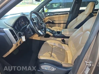 2016 Porsche Cayenne – miniatura 13