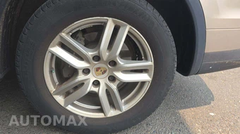 2016 Porsche Cayenne – miniatura 31