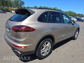 2016 Porsche Cayenne – miniatura 4