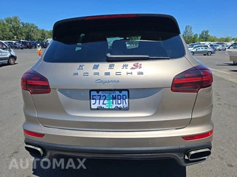 2016 Porsche Cayenne – miniatura 5