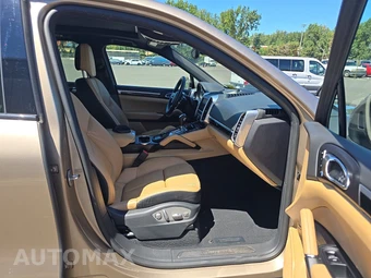 2016 Porsche Cayenne – miniatura 8