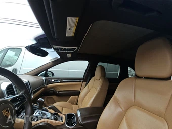 2016 Porsche Cayenne – miniatura 14