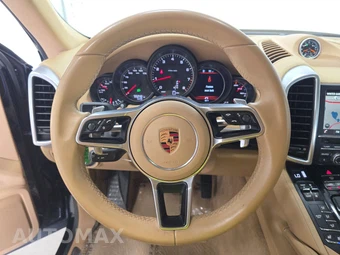 2016 Porsche Cayenne – miniatura 10