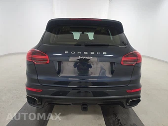 2016 Porsche Cayenne – miniatura 5