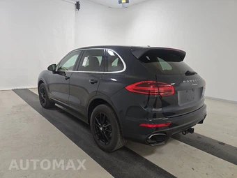 2016 Porsche Cayenne – miniatura 6