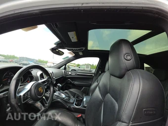 2016 Porsche Cayenne – miniatura 18