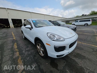 2016 Porsche Cayenne – miniatura 3