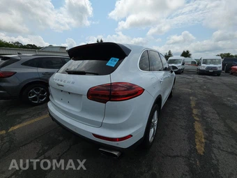 2016 Porsche Cayenne – miniatura 4