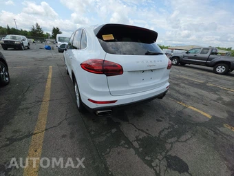 2016 Porsche Cayenne – miniatura 6