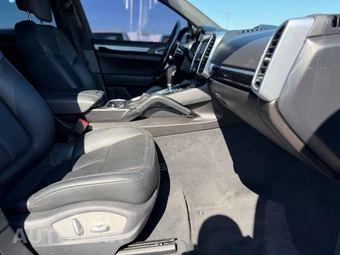 2016 Porsche Cayenne – miniatura 22