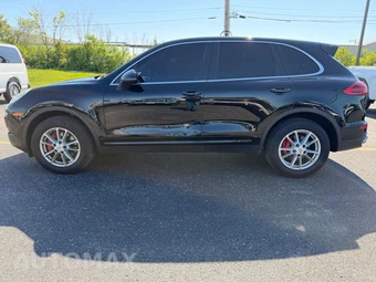 2016 Porsche Cayenne – miniatura 8