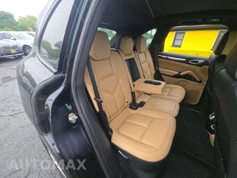 2016 Porsche Cayenne – miniatura 12