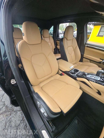 2016 Porsche Cayenne – miniatura 14