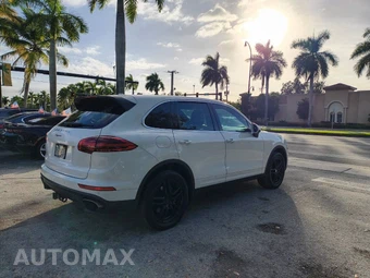 2016 Porsche Cayenne – miniatura 10