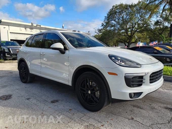 2016 Porsche Cayenne – miniatura 13