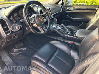2016 Porsche Cayenne – miniatura 29