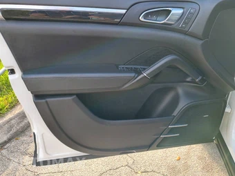 2016 Porsche Cayenne – miniatura 32