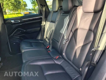 2016 Porsche Cayenne – miniatura 37
