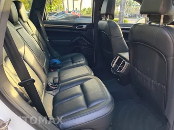 2016 Porsche Cayenne – miniatura 45