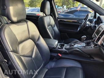 2016 Porsche Cayenne – miniatura 49