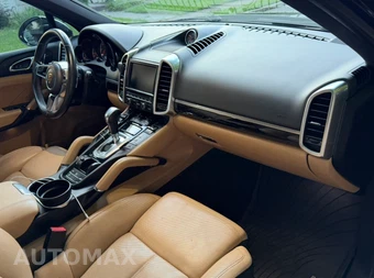 2016 Porsche Cayenne – miniatura 13